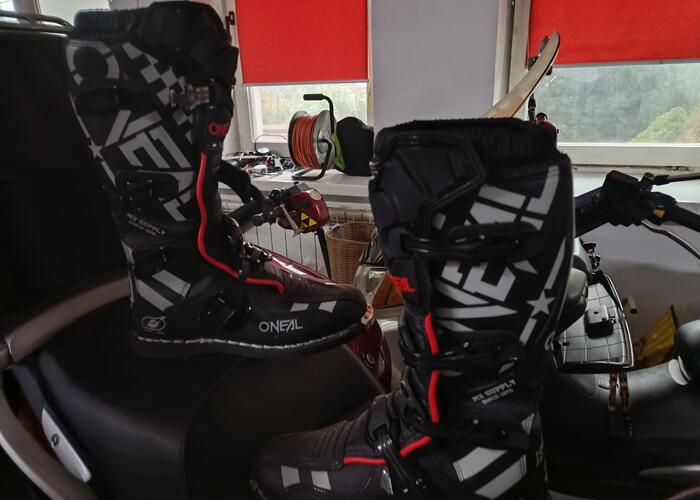 Grajewo ogłoszenia: Sprzedam buty motocyklowe rozmiar 44 dwa razy nałożone...