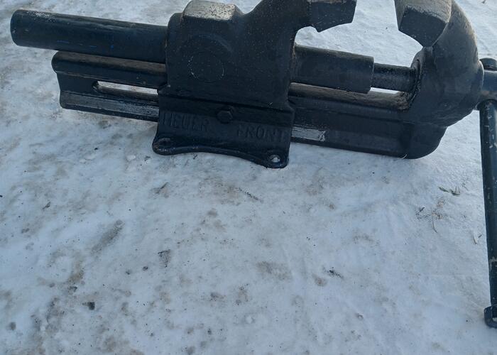 Grajewo ogłoszenia: Sprzedam przywiezione z Niemiec stalowe masywne imadło Heuer...