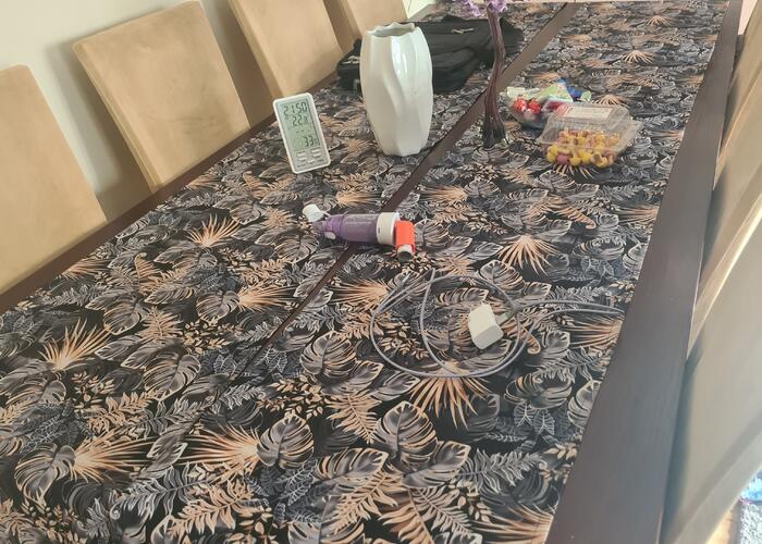 Grajewo ogłoszenia: Sprzedam uzywany stol nierozkładany i 8 krzeseł jedno ma...